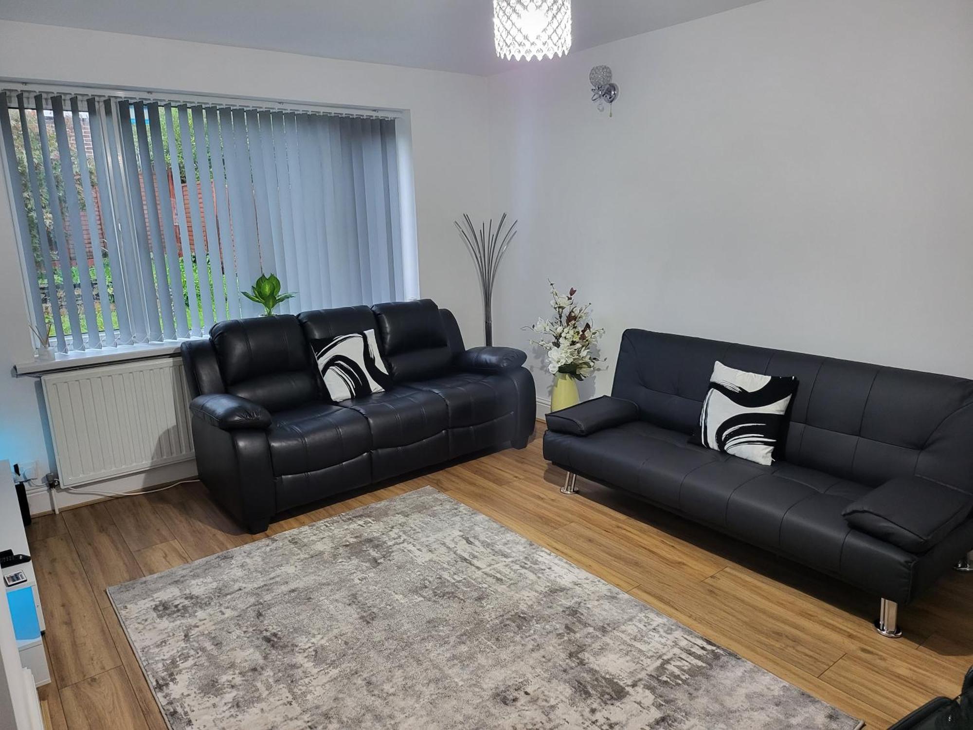 Spacious & Cosy Holiday Home In Манчестър Екстериор снимка