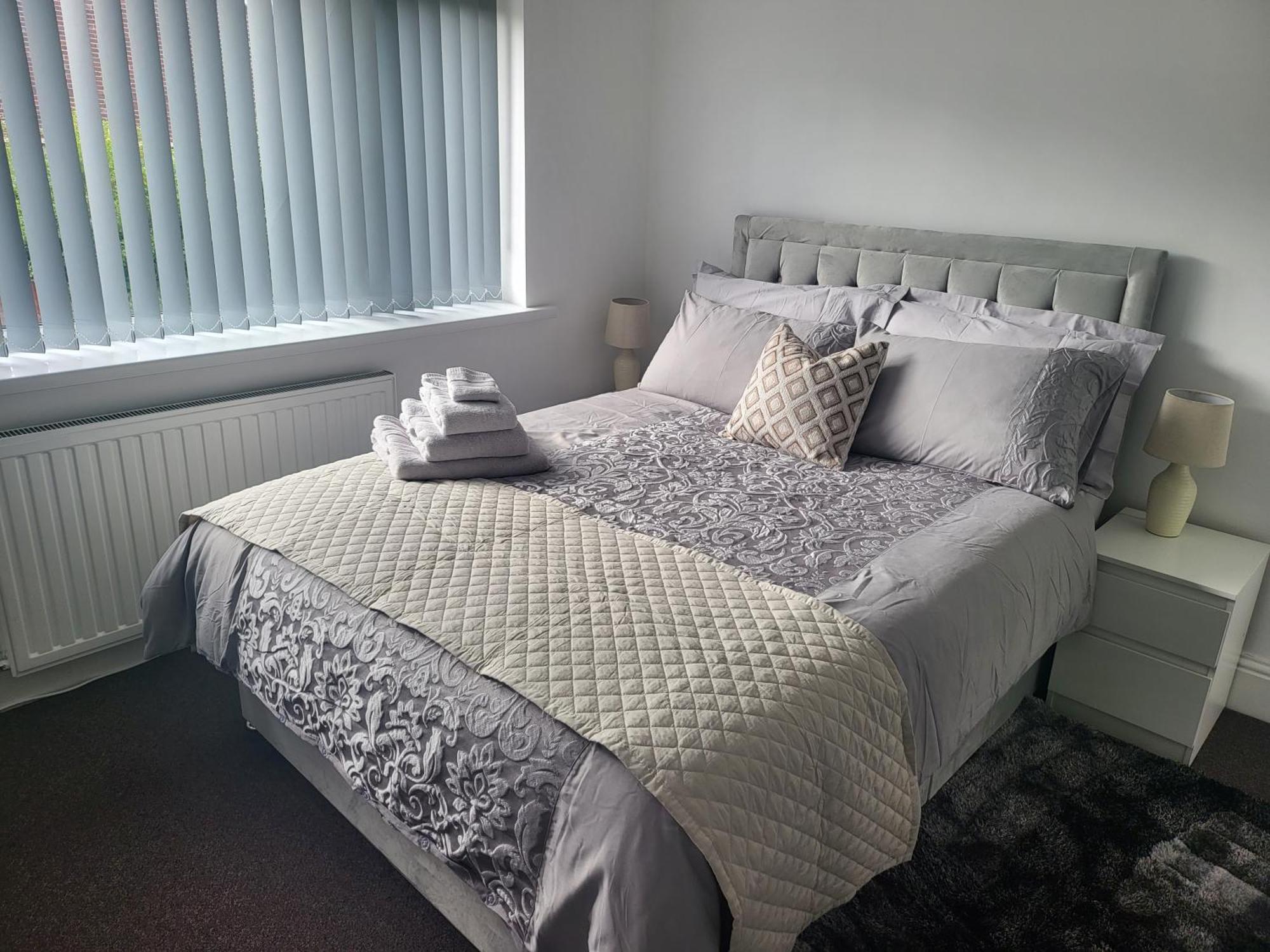 Spacious & Cosy Holiday Home In Манчестър Екстериор снимка